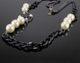 Collana015